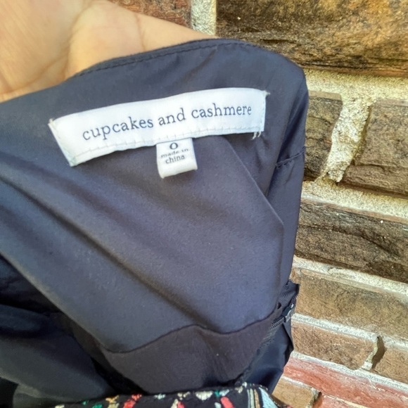 CUPCAKES AND CASHMERE Sleeveless Embroidery Navy Blue Long Maxi Dress Size 0 - Picture 5 of 8